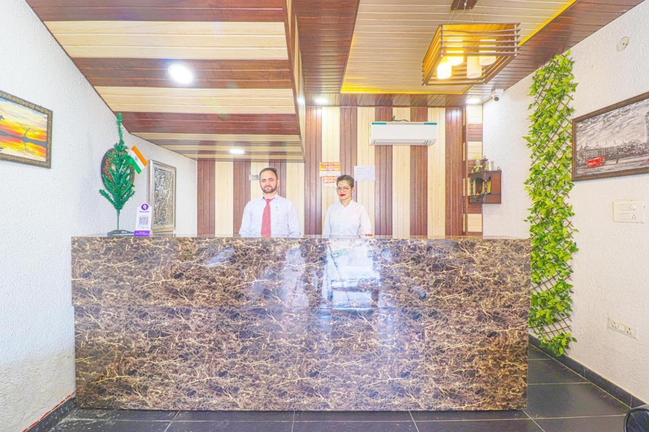 The Glory Hotel Dehradun Extérieur photo