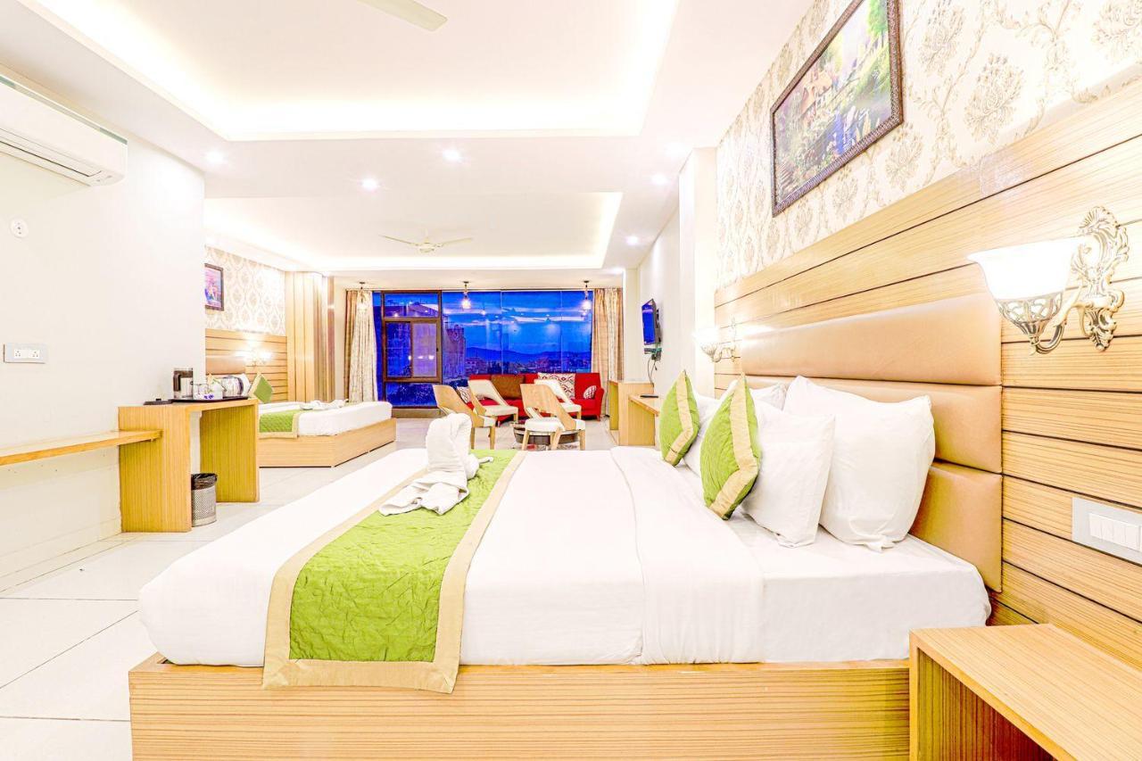 The Glory Hotel Dehradun Extérieur photo